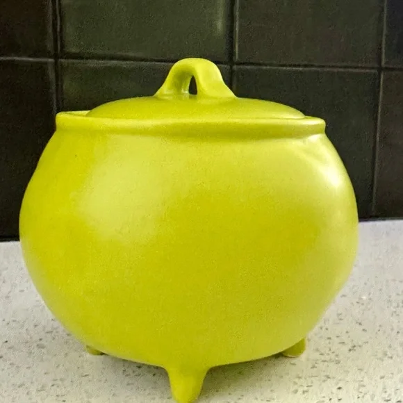 Rae Dunn Cauldron w/lid•POTION - Picture 2 of 9